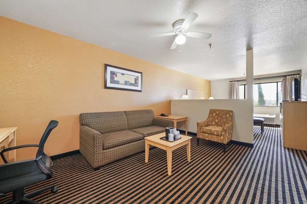 Images Best Western Plus Executive Inn & Suites