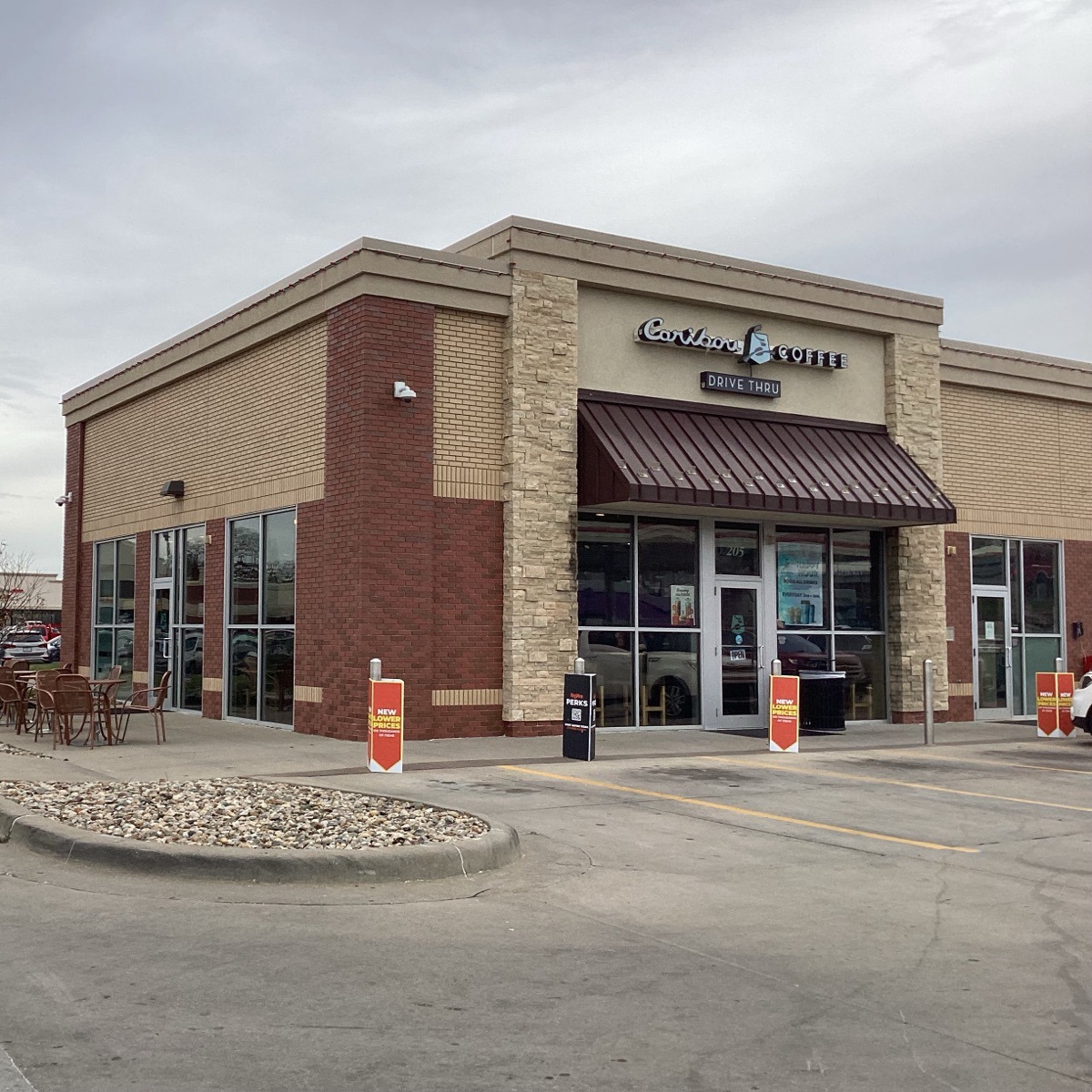 Storefront of the Caribou Coffee at 205 North Belt Highway in St. Joseph