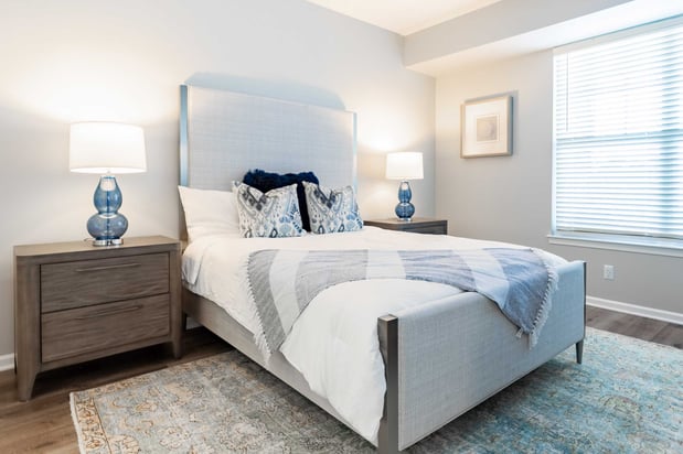 Images Pennbrook Station