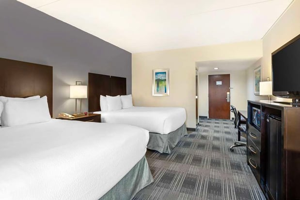 Images Best Western Hartford Hotel & Suites