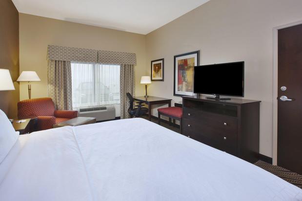 Images Holiday Inn Express & Suites Washington - Meadow Lands, an IHG Hotel