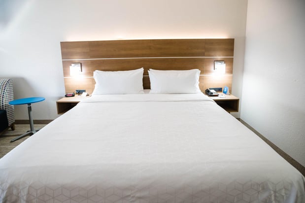 Images Holiday Inn Express & Suites Knoxville-Farragut by IHG