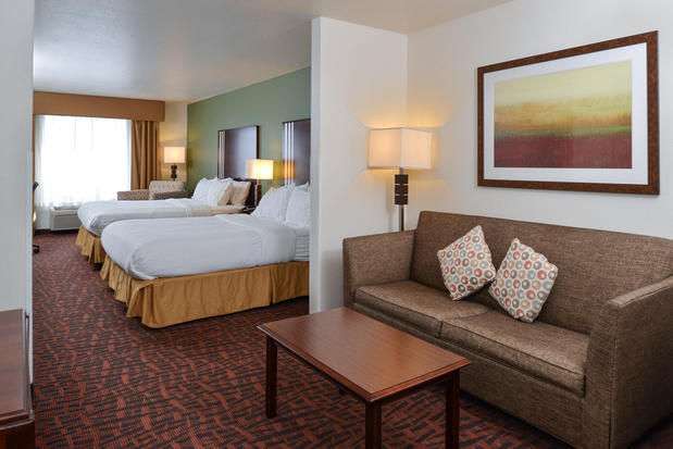Images Holiday Inn Express & Suites Cherry Hills, an IHG Hotel