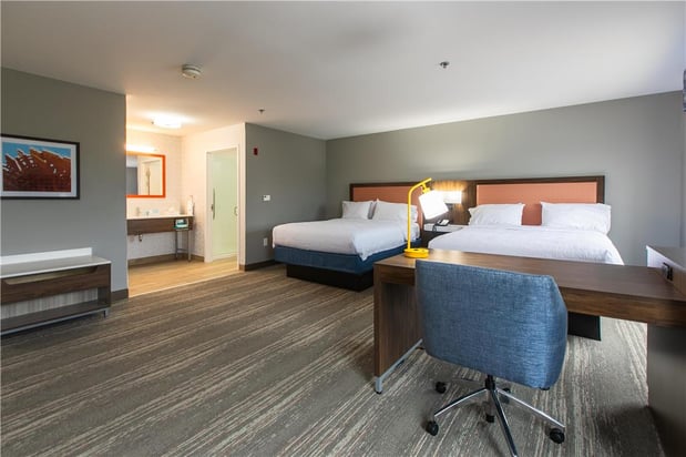 Images Hampton Inn & Suites Wilder