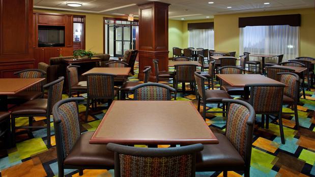 Images Holiday Inn Express Grove City (Outlet Center), an IHG Hotel