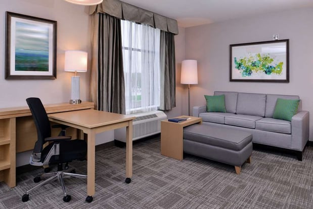 Images Homewood Suites by Hilton Des Moines Airport