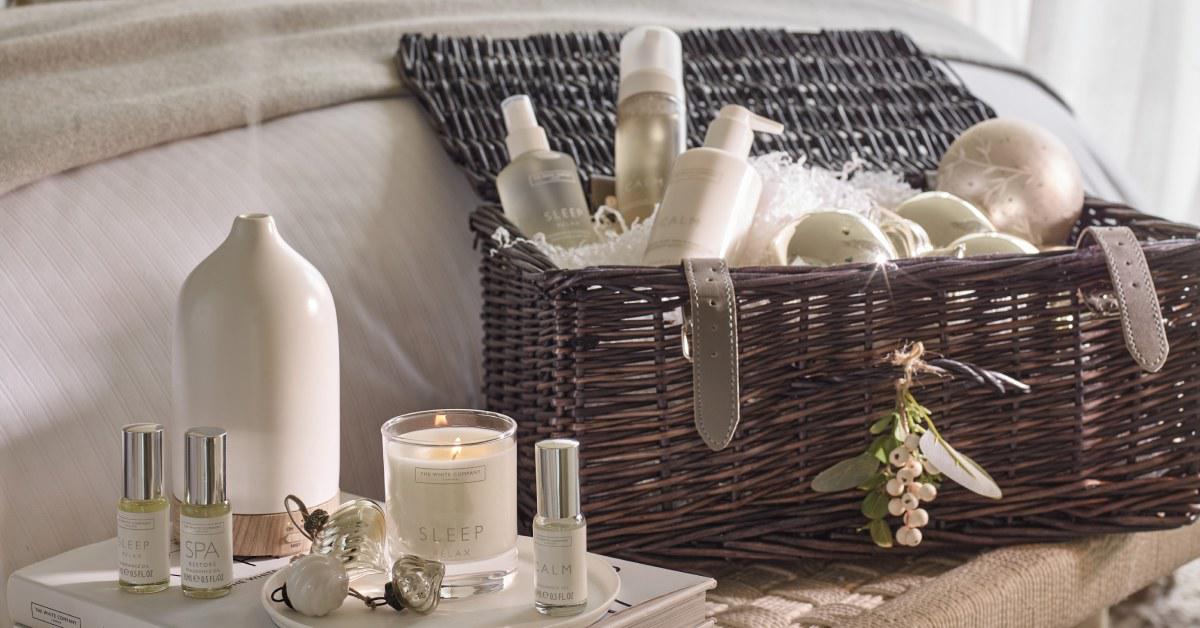 The White Company Edinburgh 01313 000605