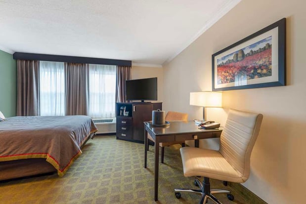 Images Best Western Plus White Bear Country Inn