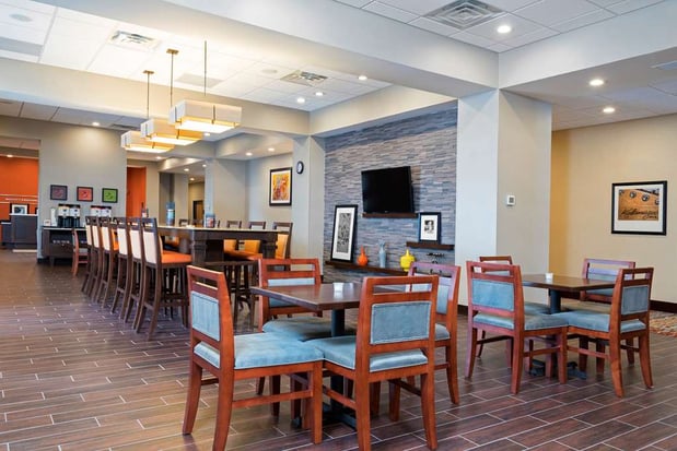 Images Hampton Inn Kalamazoo