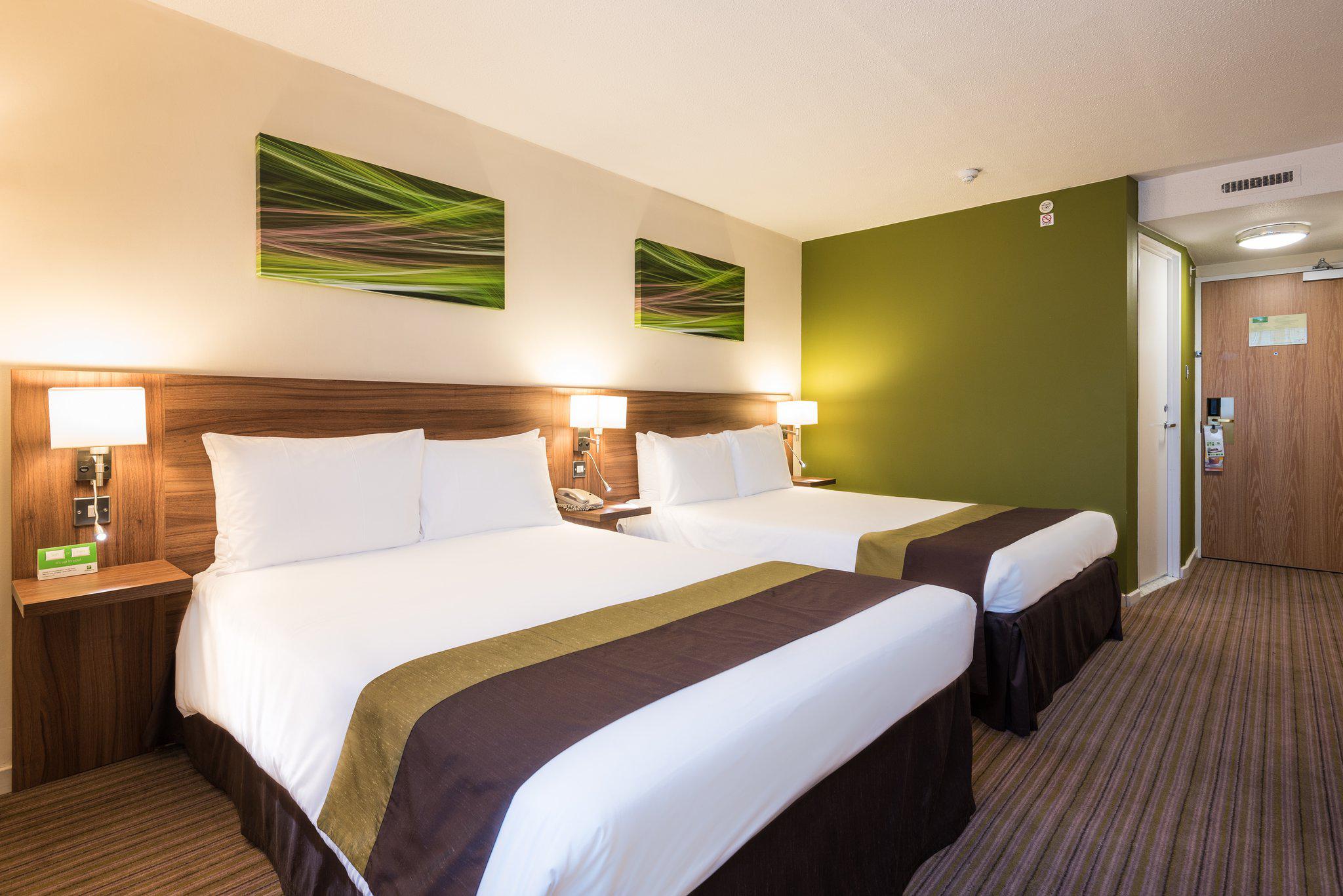 Holiday Inn Slough - Windsor, an IHG Hotel Slough 03333 209351