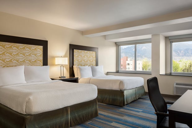 Images Holiday Inn Express & Suites Colorado Springs Central by IHG