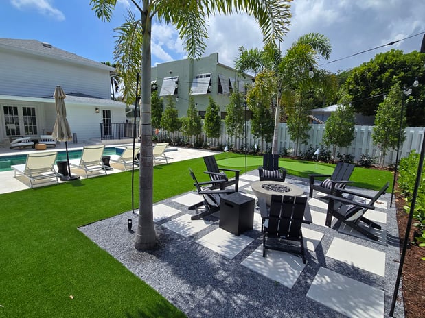 Images Universal Landscape Inc