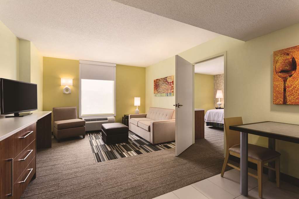 Guest room