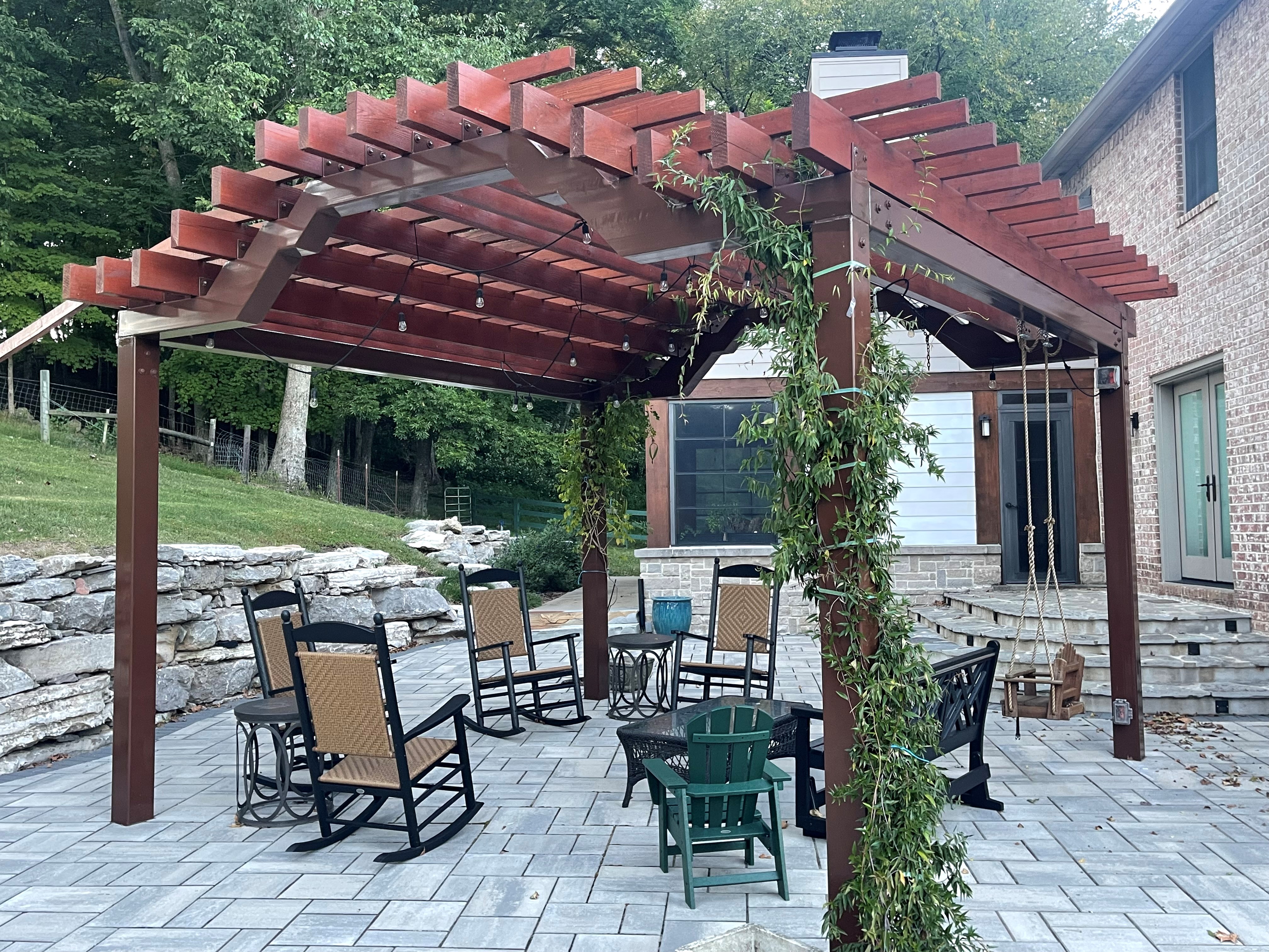 outdoor living pergola