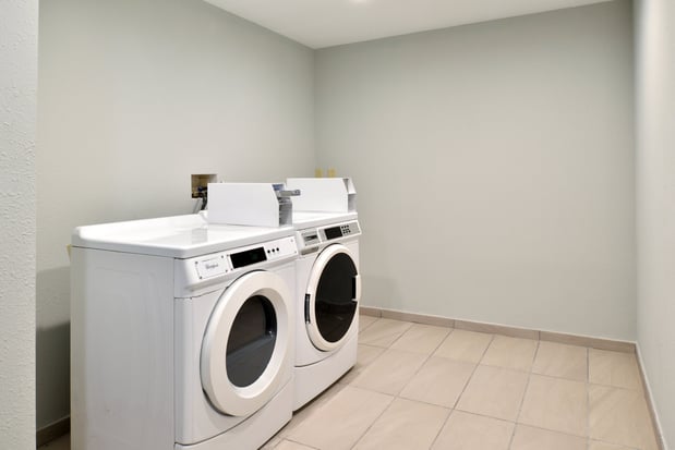 Images Holiday Inn Express Lewisburg/New Columbia by IHG
