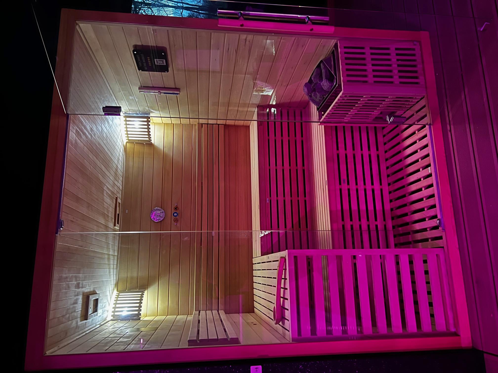 Images Gîte avec Spa & Piscine privatif - La Fénardière - (Calais - Marck)