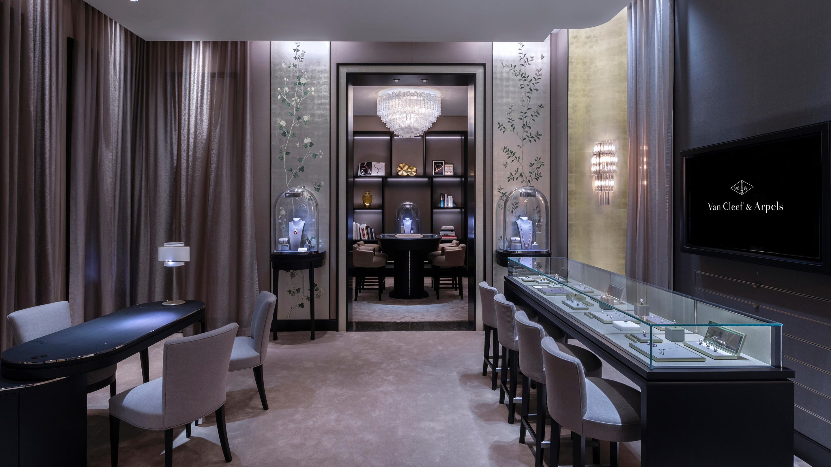Images Van Cleef & Arpels (Hong Kong - K11 Musea)