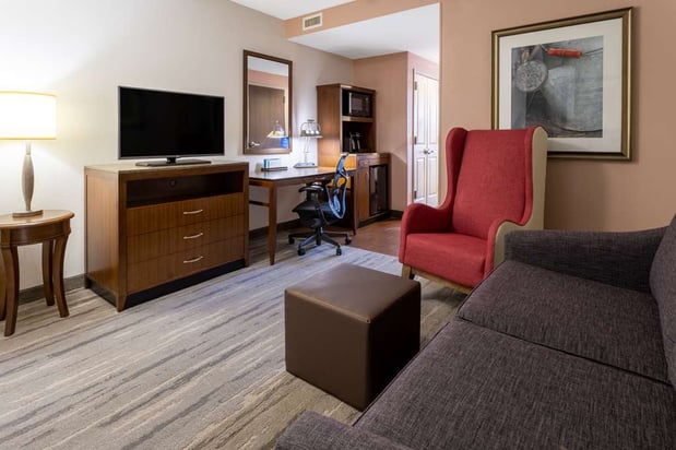 Images Hilton Garden Inn Roanoke