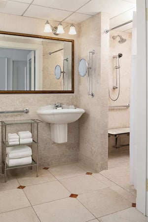 Images Amway Grand Plaza, Curio Collection by Hilton
