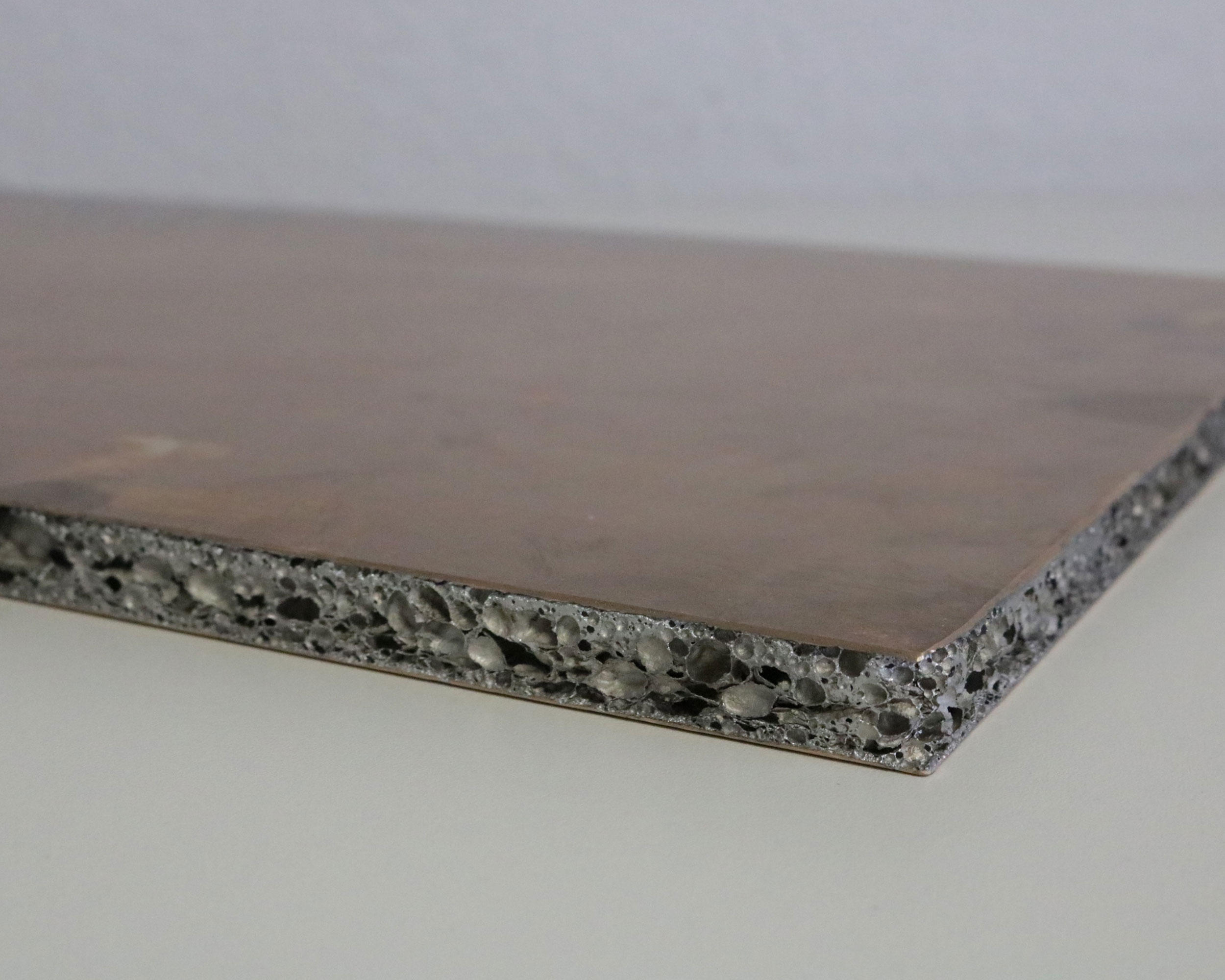 Aluminiumschaum-Panel mit Kupfer als Decklage