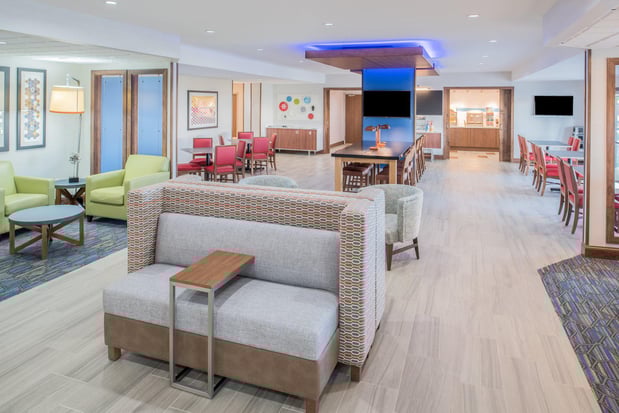 Images Holiday Inn Express & Suites Bismarck by IHG