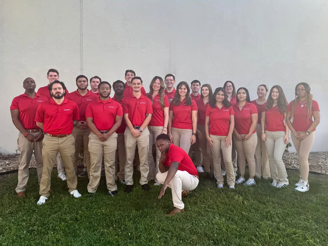 Happy National Good Neighbor Day! Being a good neighbor is about being there for one another. We are grateful for the customers and community who continue to support our team. Thank you for being part of our agency family!