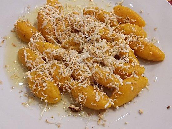 Images Albergo Trattoria AL TAJ