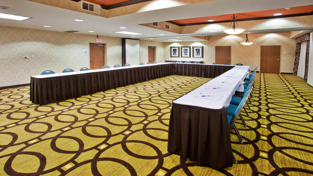 Images Holiday Inn Express Peachtree Corners-Norcross by IHG