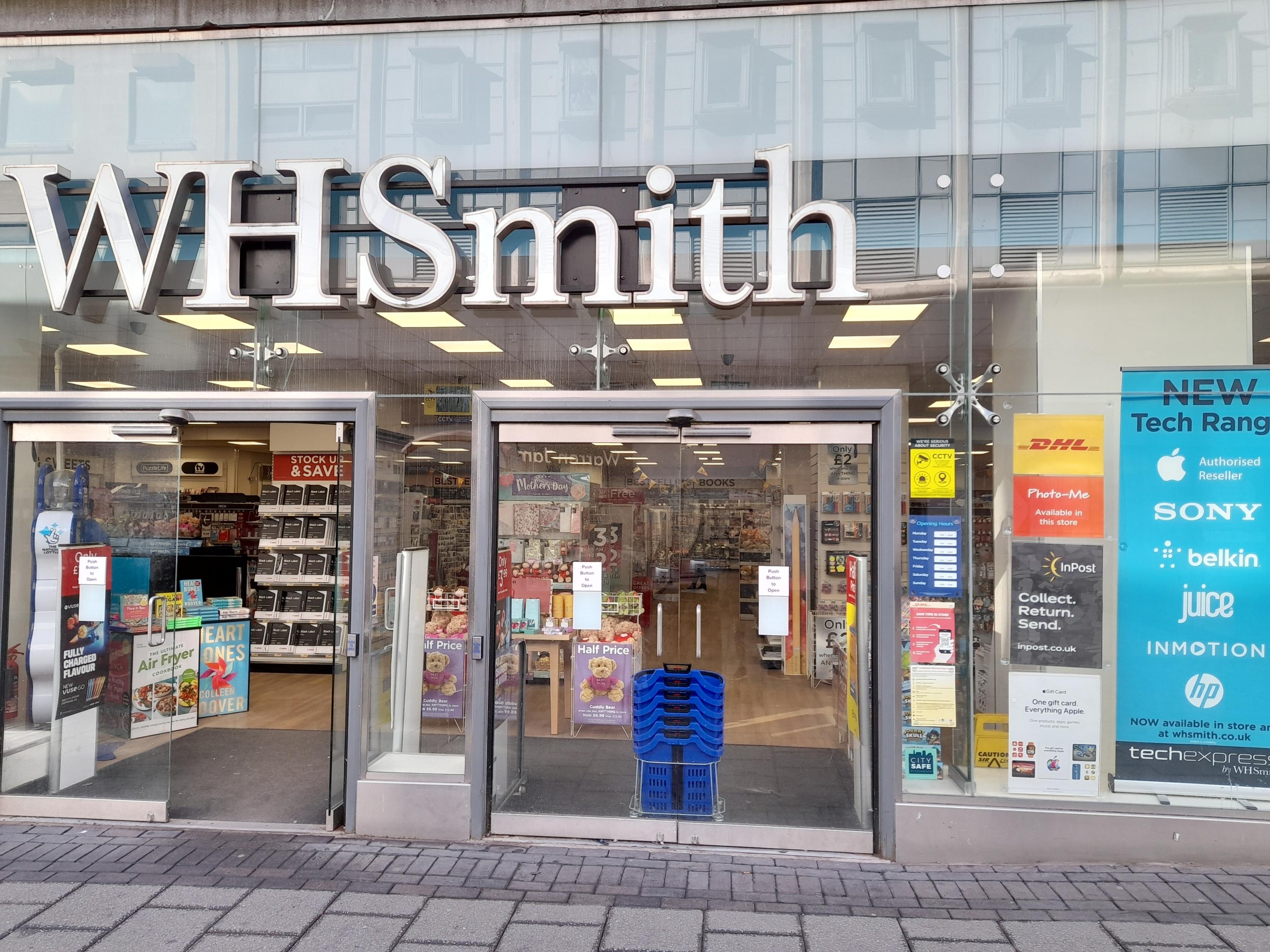 Images DHL Express Service Point (WHSmith Birmingham)