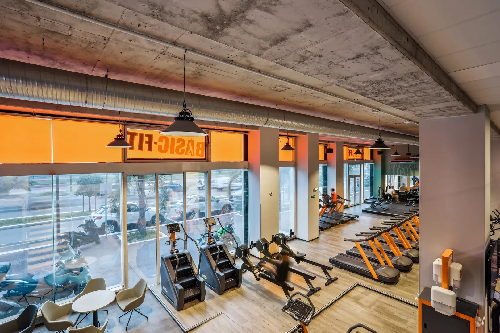 Images Basic-Fit 24/7