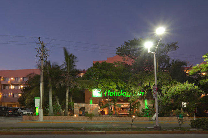 Images Holiday Inn Cd. del Carmen, an IHG Hotel