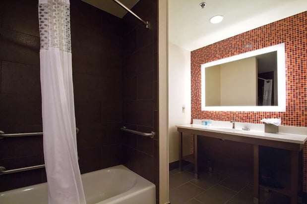 Images Hampton Inn & Suites Columbus-Downtown