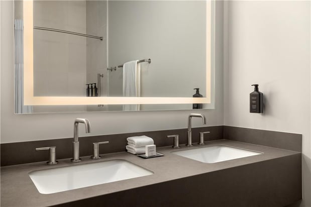 Images Starlite Yellowstone, Tapestry Collection by Hilton