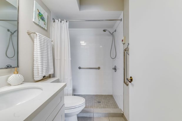 Images Meridian at Lantana