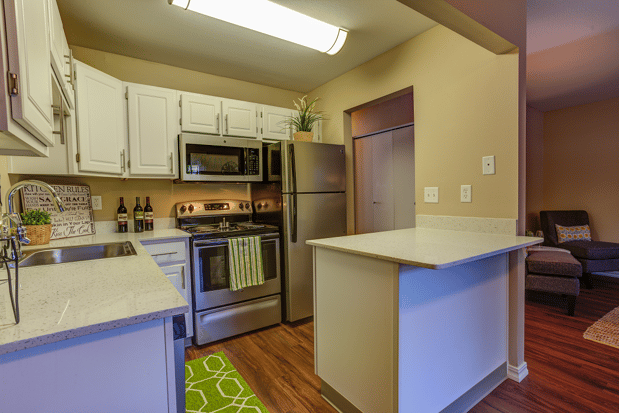 Images Commons at Hawthorn Village Apartments