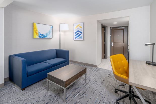 Images Holiday Inn Express & Suites Cheyenne by IHG