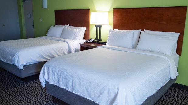 Images Holiday Inn Express Hickory-Hickory Mart by IHG