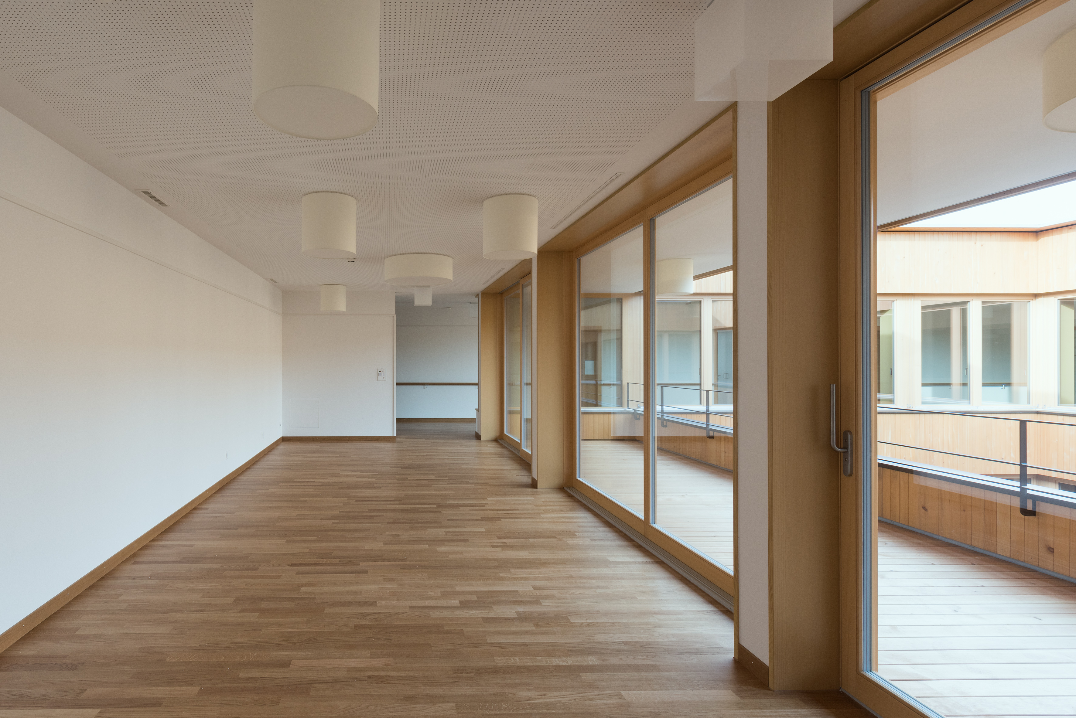Bilder Burgerhaus AG - wood and natur