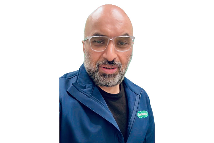 Nav Sharma, Optometrist/Store director in our London - Harlesden store