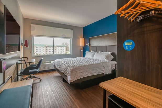 Images Tru by Hilton Clarksville