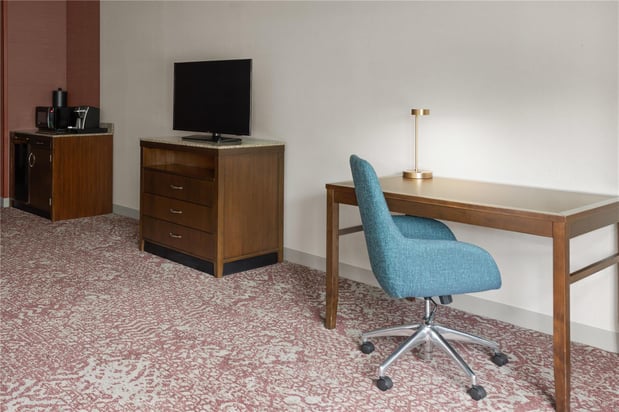 Images Hilton Garden Inn State College