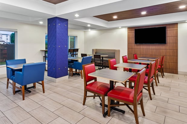 Images Holiday Inn Express & Suites Chicago South Lansing by IHG