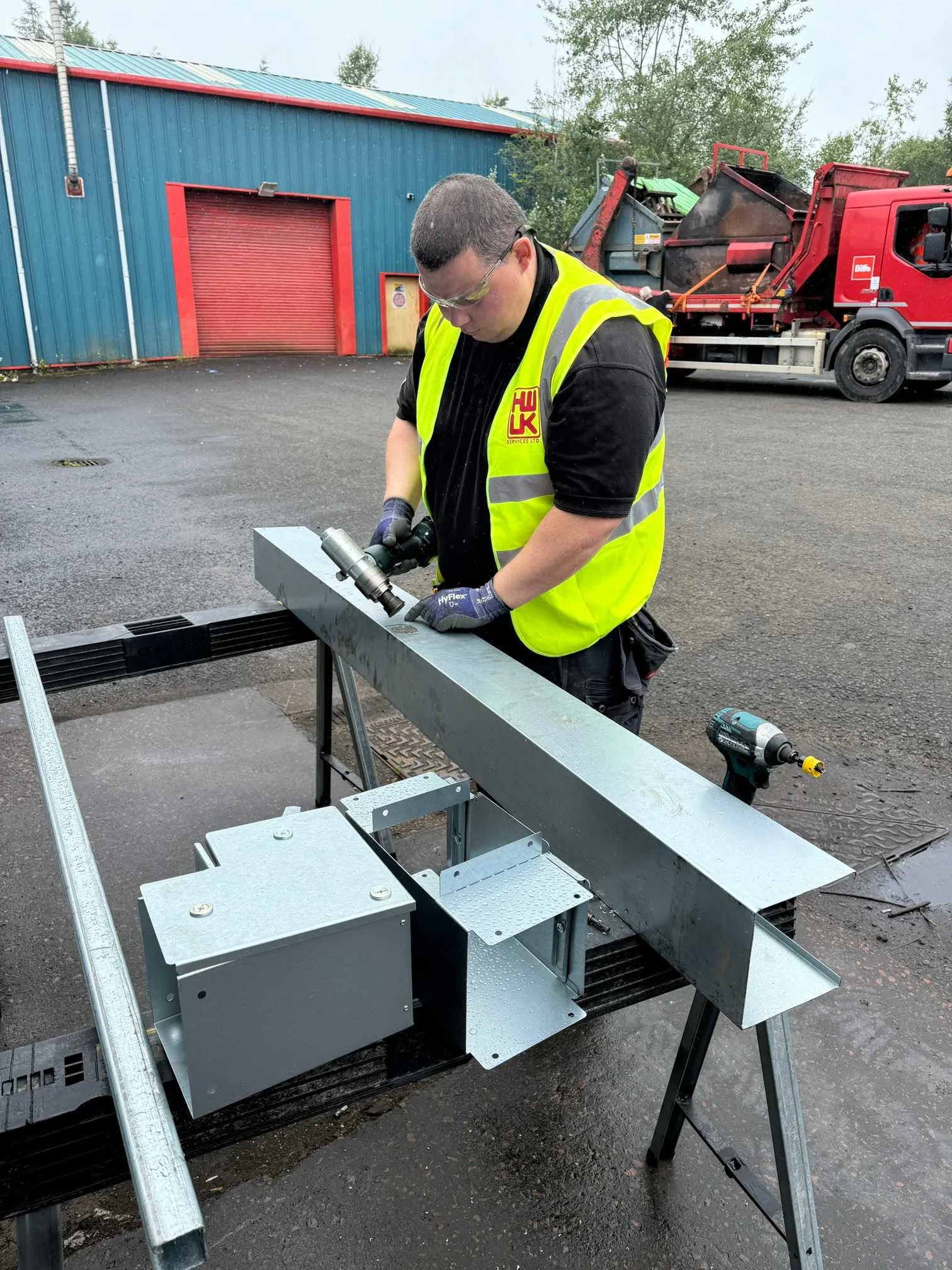 Images HW UK Services Ltd