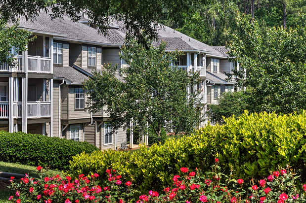 Images Camden Lake Pine Apartments