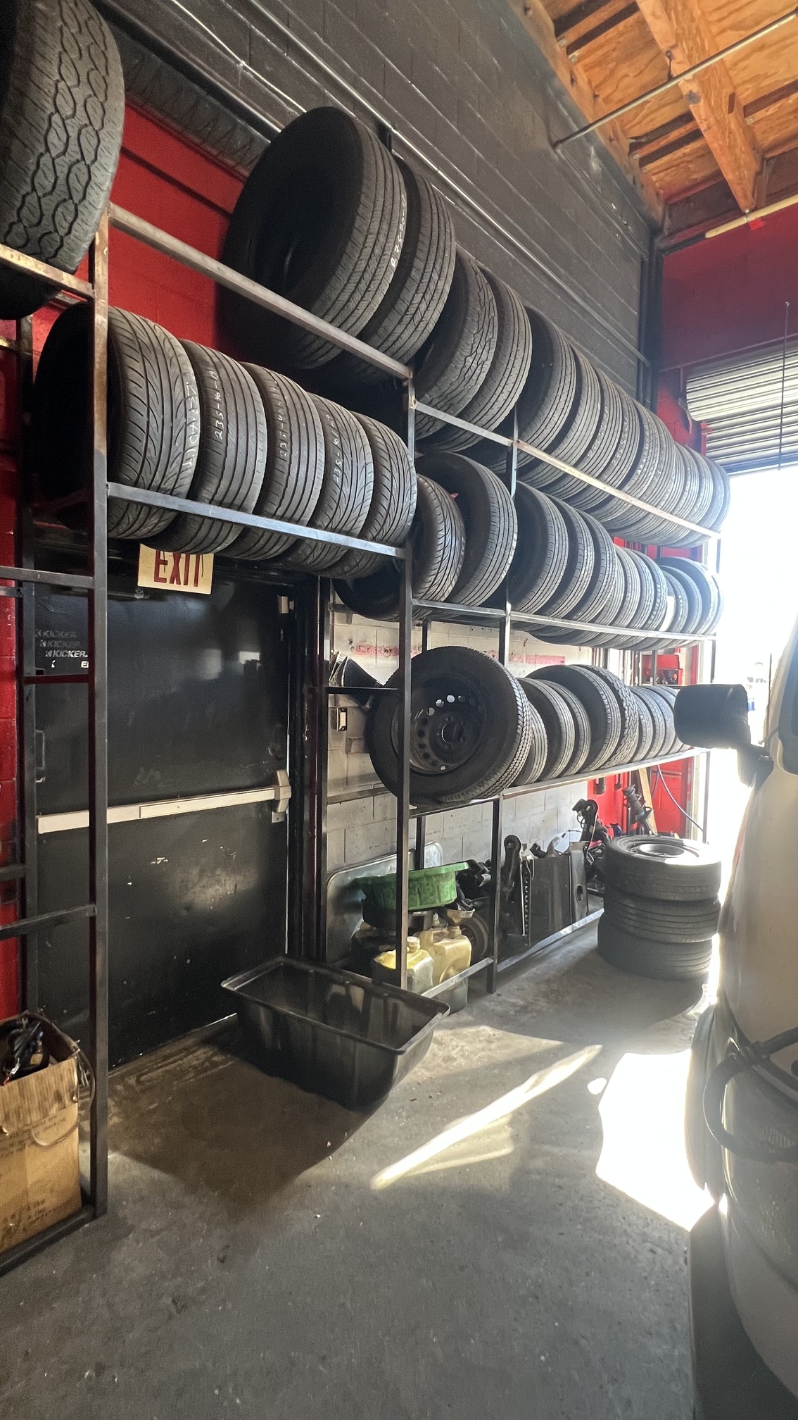 2BleAAuto Mechanic - inside of auto shop 
