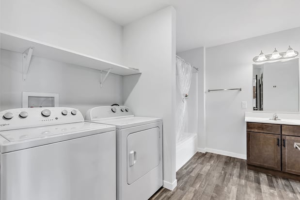 Images Red Rock Apartments