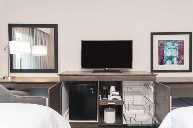 Images Hampton Inn & Suites Chicago Schaumburg