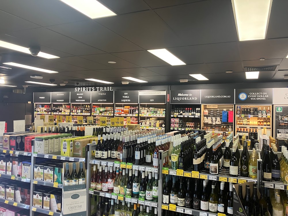 Images Liquorland Treetops Plaza