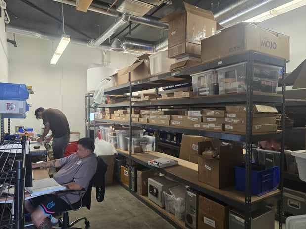 Images DV Warehouse