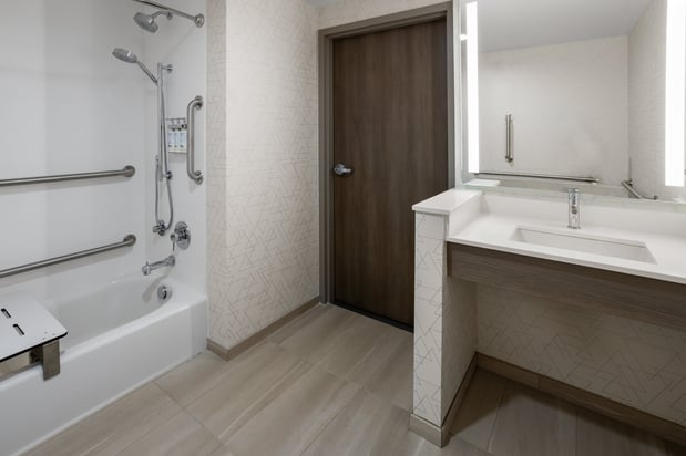 Images Holiday Inn Express & Suites Waynesboro East by IHG